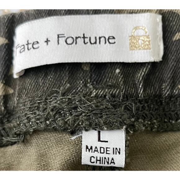 FATE & FORTUNE HIGH-RISE STRAIGHT LEG KHAKI CAMO PANTS, WOMENS, L, CAMO GREEN - Picture 9 of 11